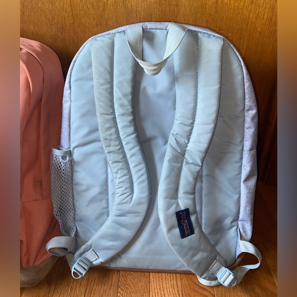 JanSport Bookbag/Backpack Lightly Used - Picture 3 of 7